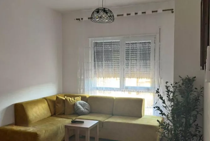 Shtepi me qera Apartament ne Tirane, 1+1, Mobilimi E mobiluar, Pagesa 55,000  Leke.