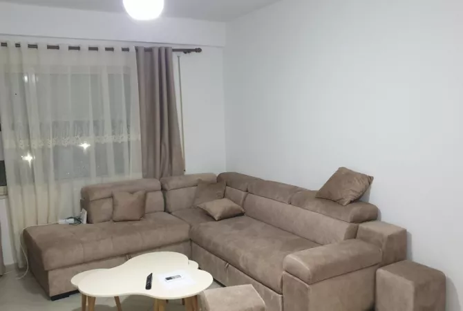 Shtepi me qera Apartament ne Tirane, 2+1, Mobilimi E mobiluar, Pagesa 45,000  Leke.