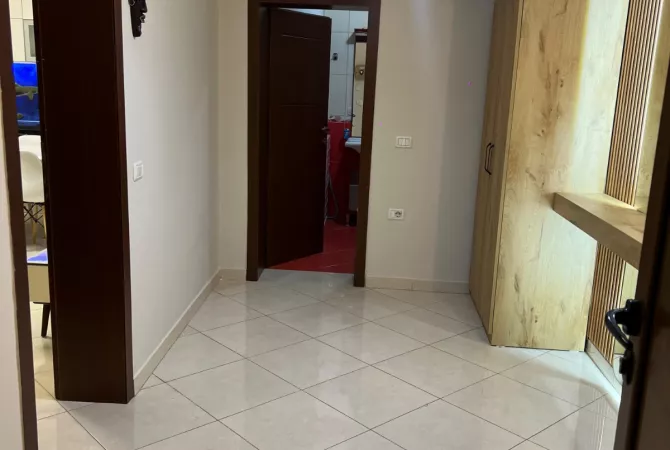 Shtepi me qera Apartament ne Tirane, 1+1, Mobilimi E mobiluar, Pagesa 500  Euro.