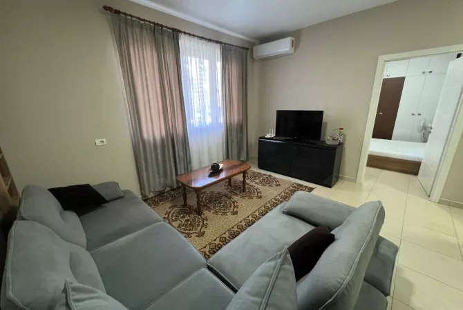 Shtepi me qera Apartament ne Tirane, 1+1, Mobilimi E mobiluar, Pagesa 600  Euro.
