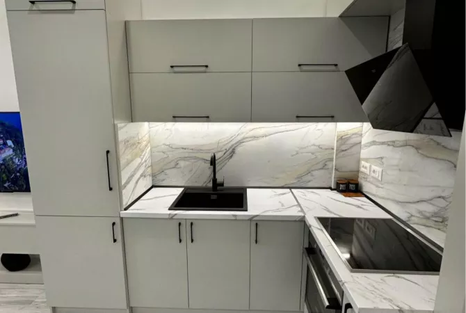 Shtepi ne shitje Apartament ne Tirane, 1+1, Mobilimi E mobiluar, Pagesa 85,000  Euro.