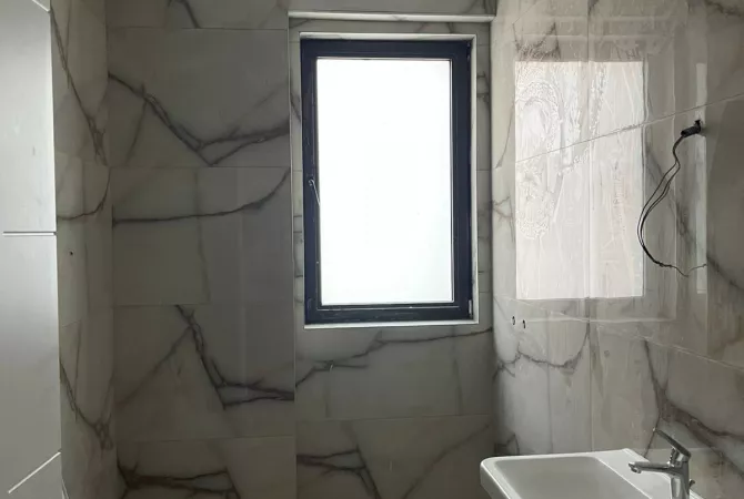 Apartment for rent in Tirana 2+1, Emty