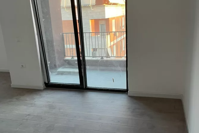 Apartment for rent in Tirana 2+1, Emty