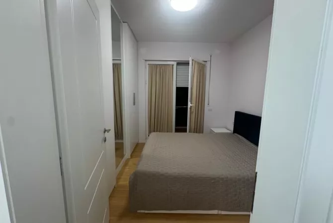 Shtepi me qera Apartament ne Tirane, 1+1, Mobilimi E mobiluar, Pagesa 600  Euro.