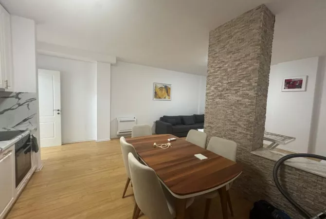 Shtepi me qera Apartament ne Tirane, 1+1, Mobilimi E mobiluar, Pagesa 600  Euro.