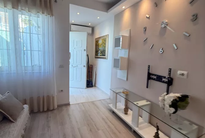 House for Sale 2+1 in Tirana - 99,000,000 Leke