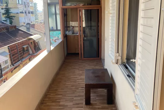 Shtepi me qera Apartament ne Tirane, 1+1, Mobilimi E mobiluar, Pagesa 600  Euro.