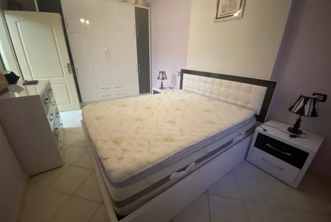 Shtepi me qera 1+1 ne Tirane - 450 Euro