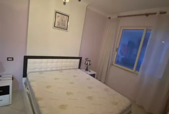 Shtepi me qera 1+1 ne Tirane - 450 Euro
