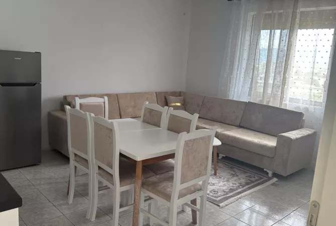 Shtepi me qera 2+1 ne Tirane - 400 Euro