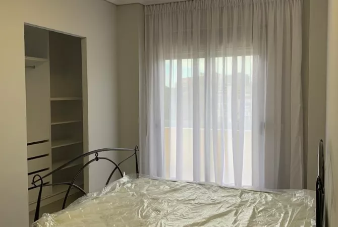 Shtepi me qera Apartament ne Tirane, 2+1, Mobilimi E mobiluar, Pagesa 600  Euro.