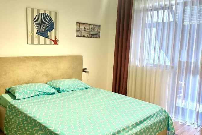 Shtepi me qera 2+1 ne Tirane - 50,000 Leke