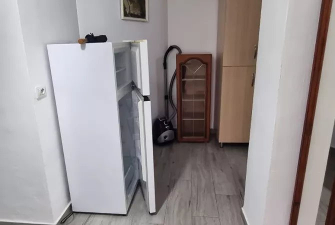 Shtepi me qera Apartament ne Tirane, 1+1, Mobilimi E mobiluar, Pagesa 55,000  Leke.