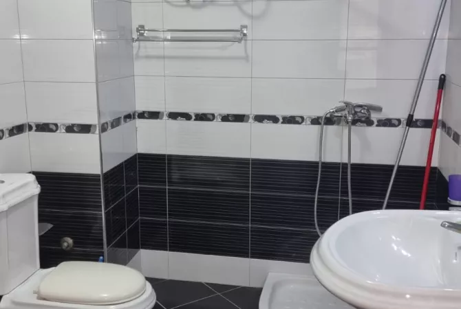 Shtepi me qera Apartament ne Tirane, 1+1, Mobilimi E mobiluar, Pagesa 55,000  Leke.