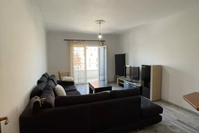 Shtepi me qera 2+1 ne Tirane - 650 Euro