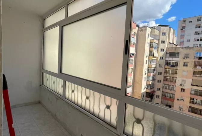 Shtepi me qera Apartament ne Tirane, 2+1, Mobilimi E mobiluar, Pagesa 650  Euro.