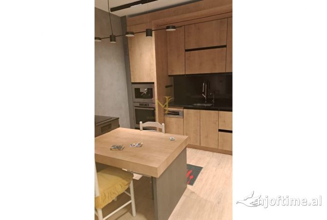 Shtepi me qera 1+1 ne Durres - 450 Euro