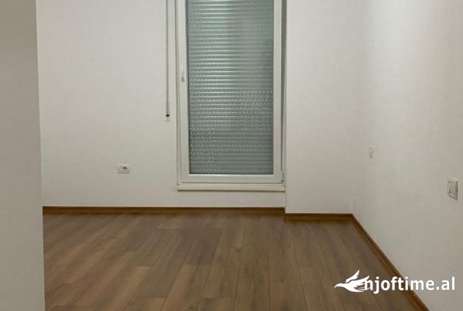 Shtepi me qera 2+1 ne Tirane - 500 Euro