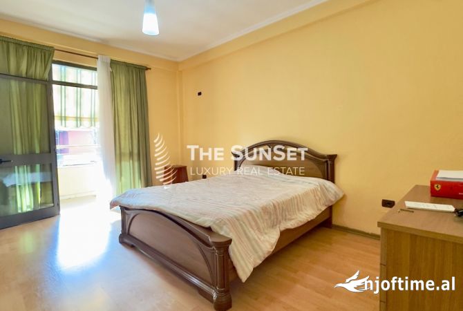 Shtepi me qera 3+1 ne Tirane - 800 Euro