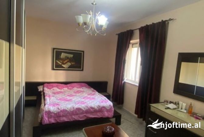 Shtepi ne shitje 2+1 ne Tirane - 125,000 Euro