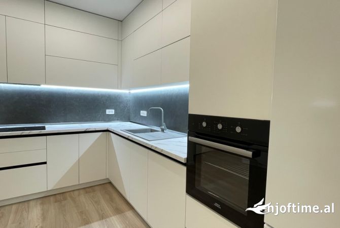 Shtepi ne shitje 3+1 ne Tirane - 275,000 Euro