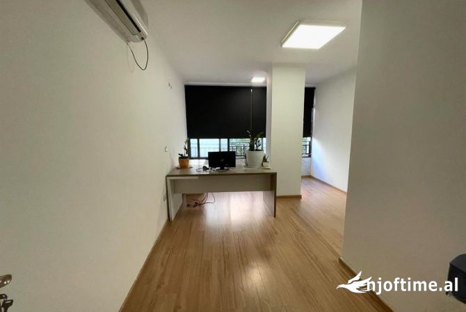 Ambient biznesi me qera 3+1 ne Tirane - 550 Euro