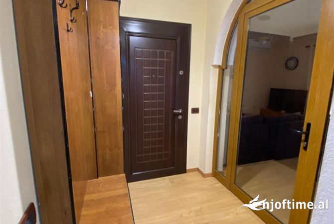 Shtepi me qera 2+1 ne Tirane - 400 Euro