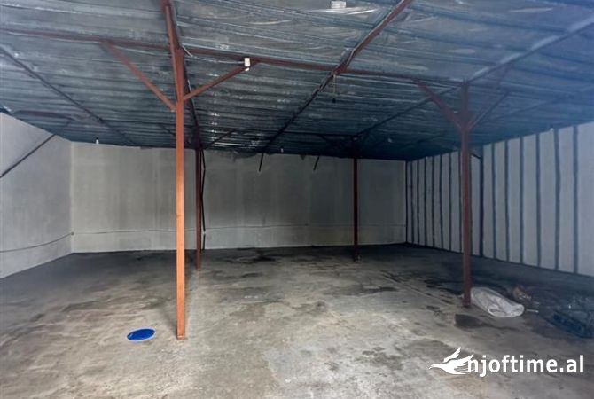 Truall ose Toke ne Tirane - 1,200 Euro