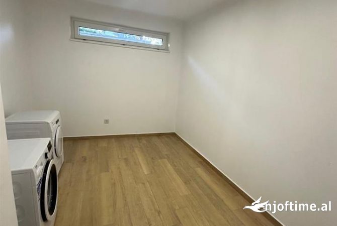 Shtepi me qera 5+1 ne Tirane - 3,900 Euro