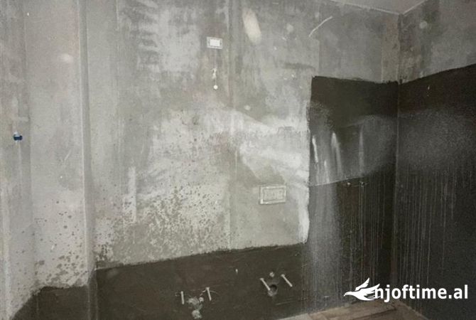 Apartment for sale in Tirana 2+1, Emty