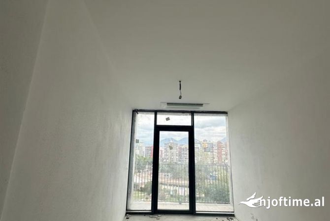 Apartment for sale in Tirana 2+1, Emty