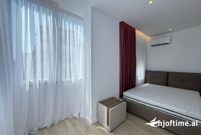 Shtepi ne shitje Apartament ne Tirane, 1+1, Mobilimi E mobiluar, Pagesa 155,000  Euro.