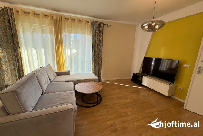 Shtepi me qera Apartament ne Tirane, 1+1, Mobilimi E mobiluar, Pagesa 800  Euro.