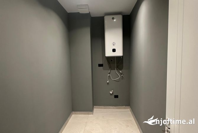 Shtepi ne shitje Apartament ne Tirane, 1+1, Mobilimi Bosh, pa mobiluar, Pagesa 430,539  Euro.