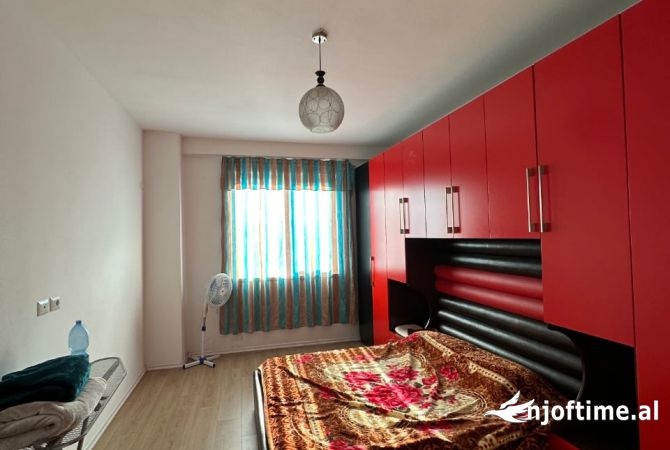 Shtepi me qera Apartament ne Tirane, 1+1, Mobilimi E mobiluar, Pagesa 400  Euro.