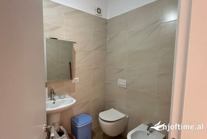 Shtepi me qera 1+1 ne Tirane - 400 Euro