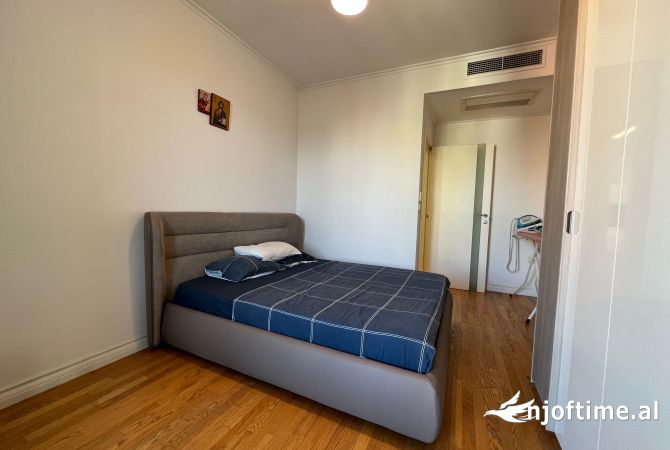 Shtepi me qera Apartament ne Tirane, 2+1, Mobilimi E mobiluar, Pagesa 1,800  Euro.