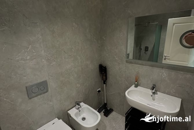 Shtepi me qera Apartament ne Tirane, 2+1, Mobilimi E mobiluar, Pagesa 1,500  Euro.