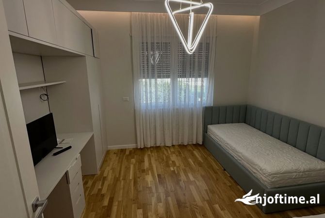 Shtepi me qera Apartament ne Tirane, 2+1, Mobilimi E mobiluar, Pagesa 1,500  Euro.