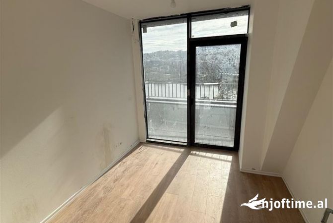 💥 EKSKLUZIVE Jepet Ambient Biznesi 3+1 te Kompleksi Lake View, Liqeni Artificial