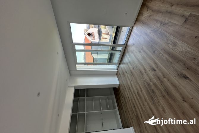 Luxury villas for rent in Tirana 5+1, In Part