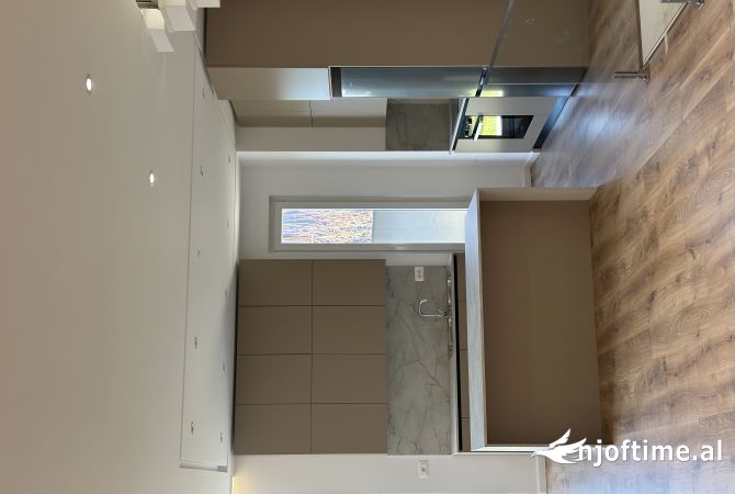 Luxury villas for rent in Tirana 5+1, In Part