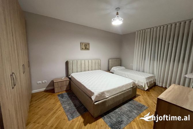 Shtepi me qera Apartament ne Tirane, 1+1, Mobilimi E mobiluar, Pagesa 500  Euro.