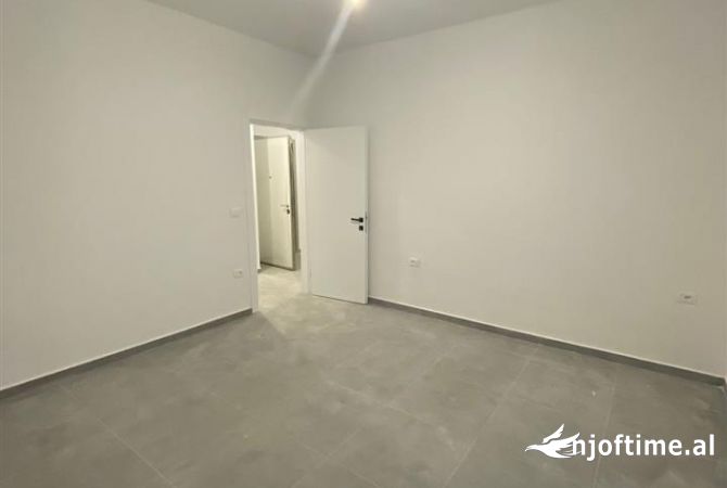 Shtepi me qera 1+1 ne Tirane - 450 Euro