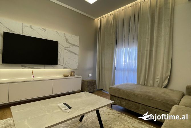 Shtepi me qera 2+1 ne Tirane - 800 Euro