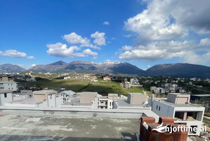 Shtepi ne shitje 4+1 ne Tirane - 540,000 Euro