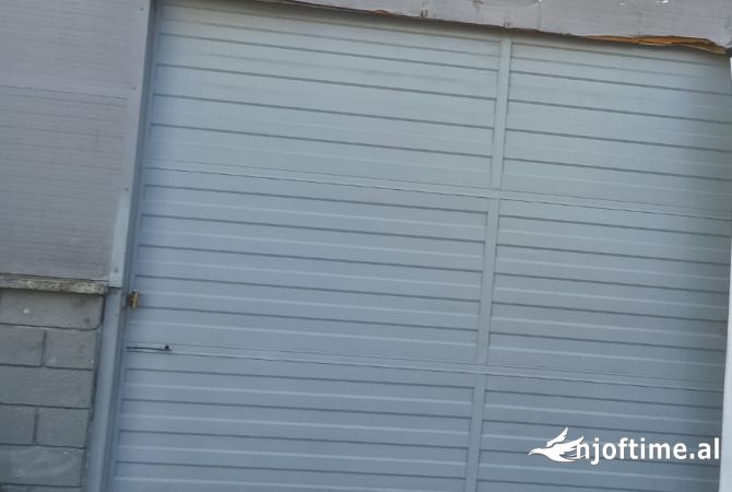 Ambient biznesi me qera 4+1 ne Tirane - 2,400 Euro