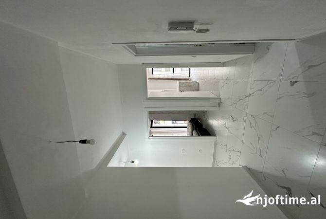 Shtepi me qera Apartament ne Tirane, 2+1, Mobilimi E mobiluar, Pagesa 500  Euro.