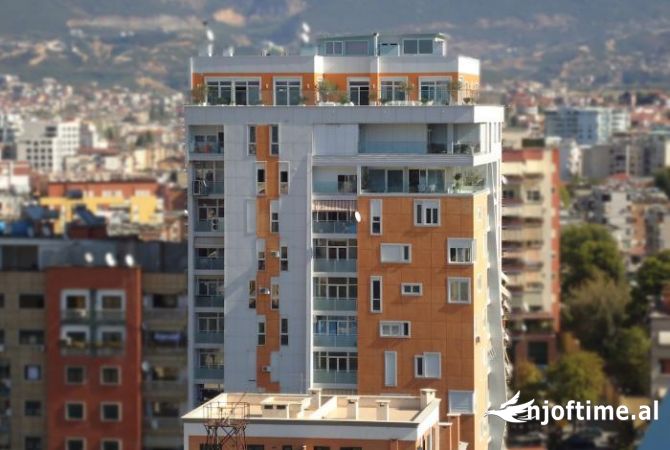 Business Property for Rent 3+1 in Tirana - 100 Euro