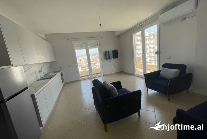 Shtepi ne shitje Apartament ne Vlore, 2+1, Mobilimi E mobiluar, Pagesa 169,950  Euro.